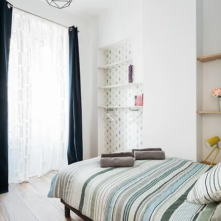 Апартаменты Dify Joli - Place Des Brotteaux
